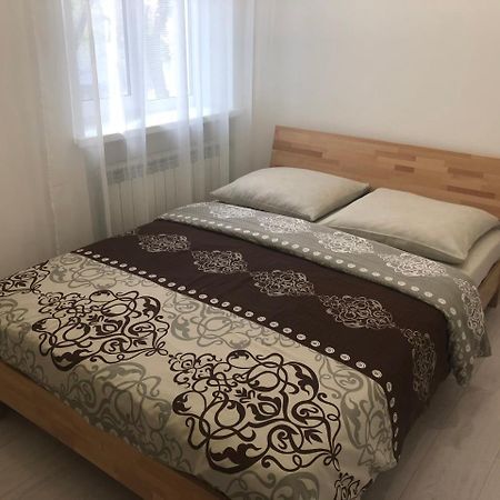 Gil Apartments, 38 Prospect Svobody Uzhhorod Luaran gambar