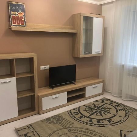 Gil Apartments, 38 Prospect Svobody Uzhhorod Luaran gambar